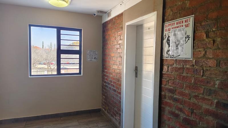 To Let 2 Bedroom Property for Rent in Die Bult North West